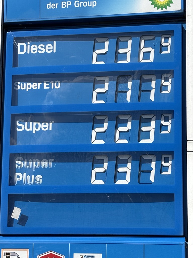 Preistafel Tankstellle 